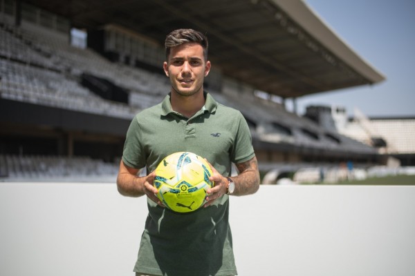 Simón Moreno afronta en el Cartagena y en Segunda 