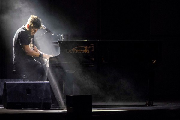 La nueva normalidad con las viejas emociones en el concierto del hombre del piano