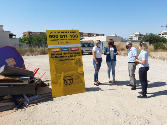 Murcia lucha contra el depósito de enseres en la calle: multas de hasta 6.000 euros tras detectar 1.700 en 15 días