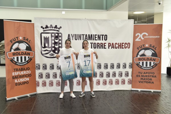 El STV Roldán ficha a las hermanas mellizas Toñi y Lola Martínez, ex del UCAM Murcia