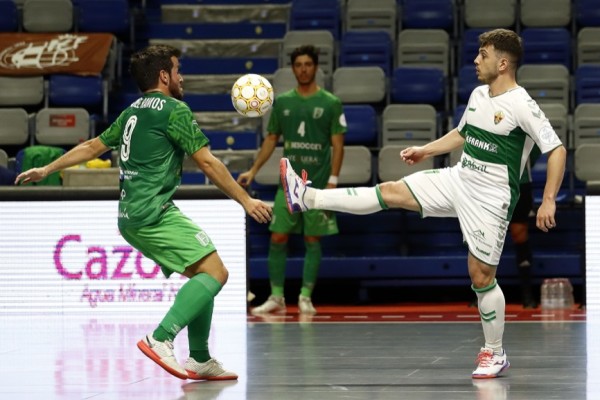 El Elche pierde la cuarta final por el ascenso a Primera de su historia
