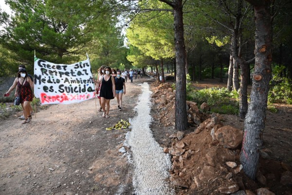 Las protestas por el proyecto urbanístico de Costa Bellver se trasladan a Benicàsssim
