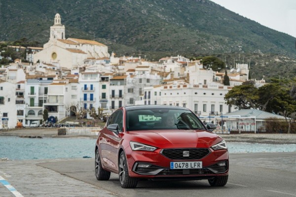 Nuevo Seat Léon, más conectado y más seguro para seguir siendo el líder