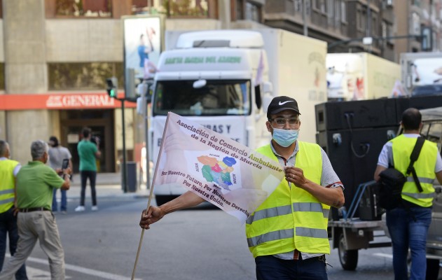 Los vendedores ambulantes toman las calles de Murcia: 