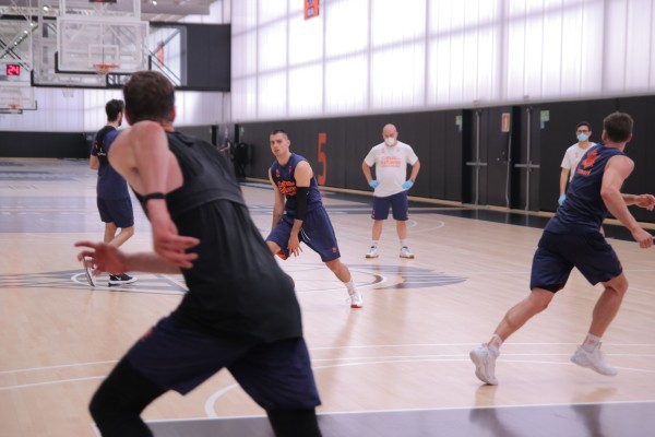 Valencia Basket empieza a entrenar en grupos en L'Alqueria del Basket