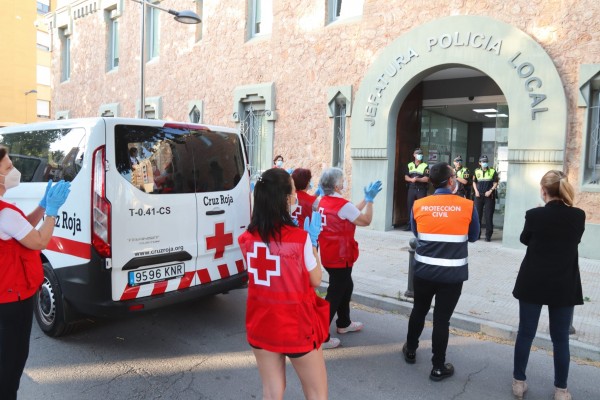 Vila-real homenajea a la Policía Nacional y Local