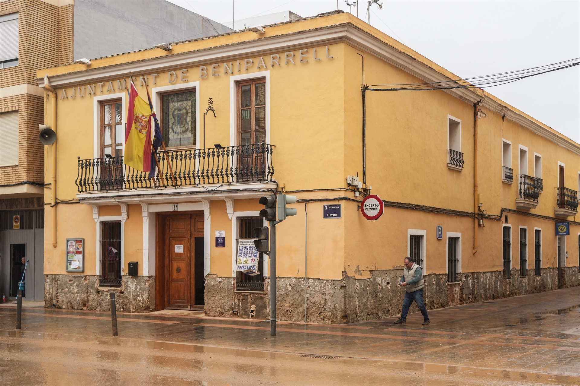 La Generalitat detalla que ya hay 12.747 trabajadores protegidos por un ERTE por la Dana
