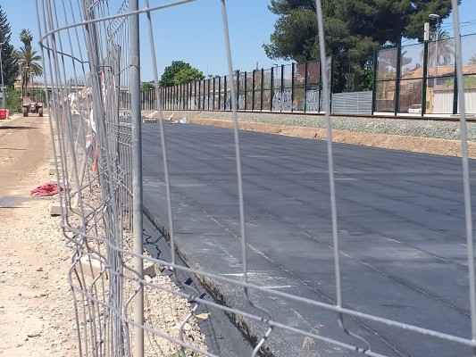 El túnel para el AVE soterrado en Murcia se protege: ya se cubre con tela asfáltica entre Los Garres y Santiago el Mayor