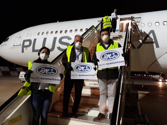 Grupo Raminatrans se adapta a los cambios en la carga aérea para que siga llegando material sanitario a la Comunitat Valenciana