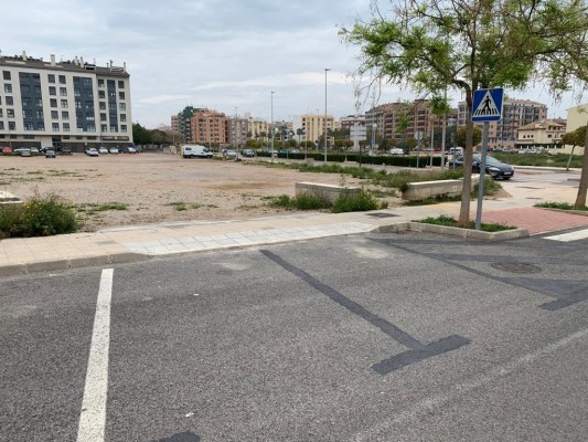Vila-real completa la reordenación de accesos al parking de la avenida Cardenal Tarancón