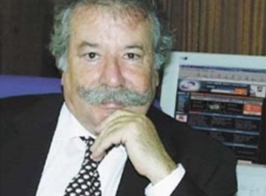 Fallece Tomás Díaz-Valdés, descubridor de Ángel Nieto, por el coronavirus