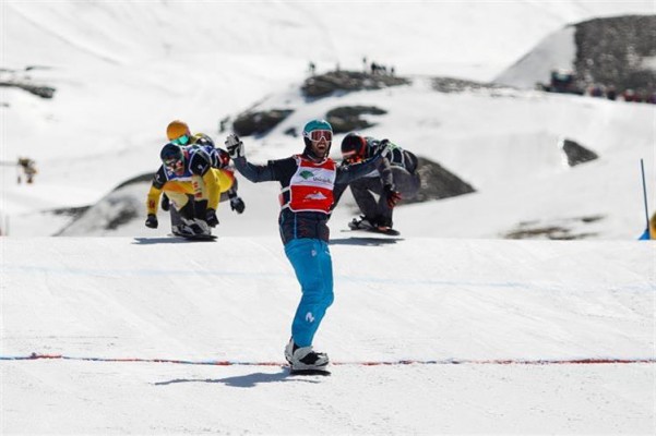 Lucas Eguibar gana la Copa del Mundo SBX de Sierra Nevada