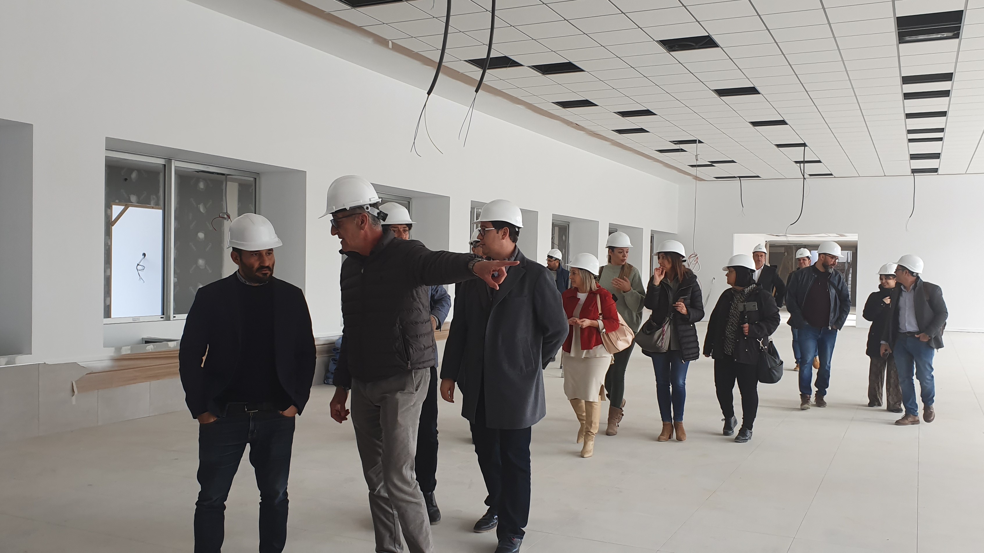 El gimnasio del Regina Violant se podrá emplear como polideportivo municipal hasta septiembre