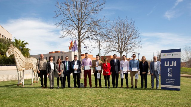 El Aula Torrecid de la UJI entrega tres becas para máster y dos premios a mejores TFG y TFM