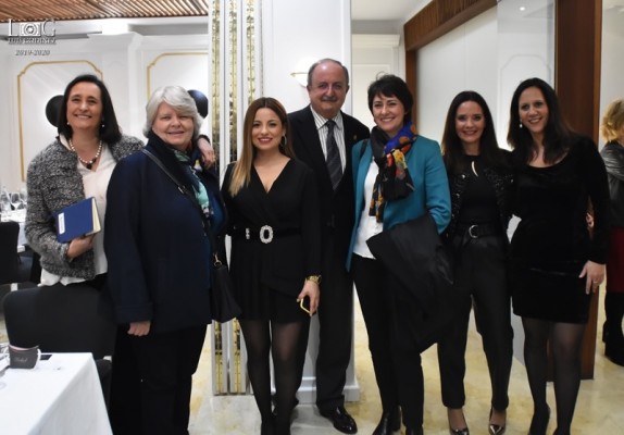 Nace el club Mujeres Amigas del Vino de Cartagena que se viste de largo en el restaurante La Posada