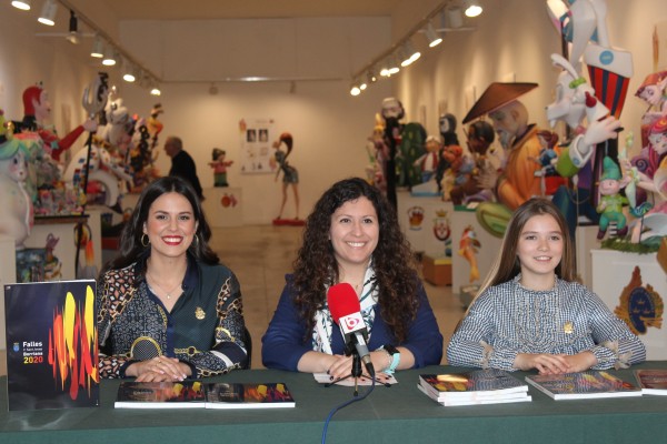 Borriana presenta 'El Fallero', la guía para no perder detalle de las Fallas 2020