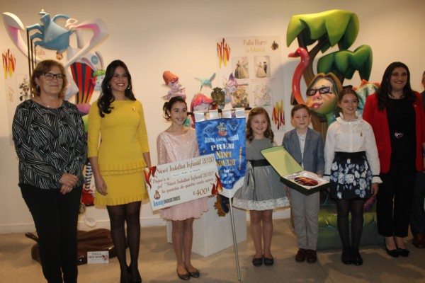 Los ninots de las fallas Sociedad Club 53 y La Mercé logran el indulto en la categoría mayor e infantil