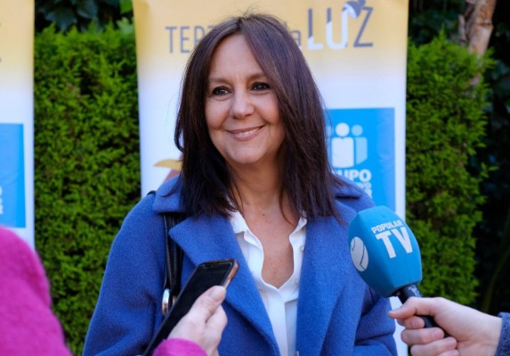 María Dueñas: 