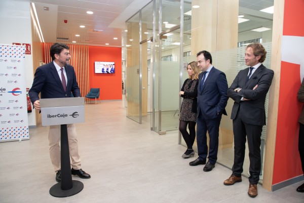 Ibercaja abre en Alicante su octavo centro de negocio para acercarse a las empresas