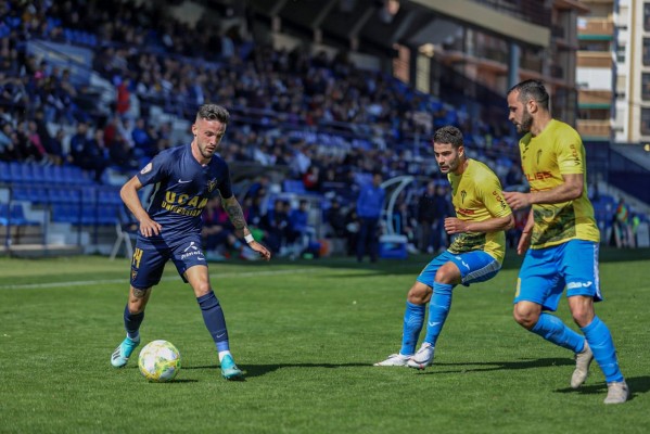 Un UCAM CF con nueve da una lección de supervivencia para seguir invicto con Santana (0-0)