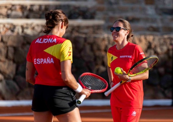 Suárez, Sorribes, Bolsova, Arruabarrena y García Pérez ya entrenan en La Manga esperando a Japón