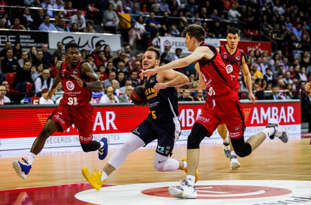 El UCAM CB sigue con su asignatura pendiente a domicilio y cae sin paliativos en Zaragoza (80-70)