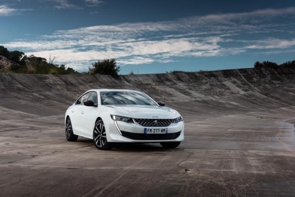 Nueva gama eléctrica Peugeot, la de los 