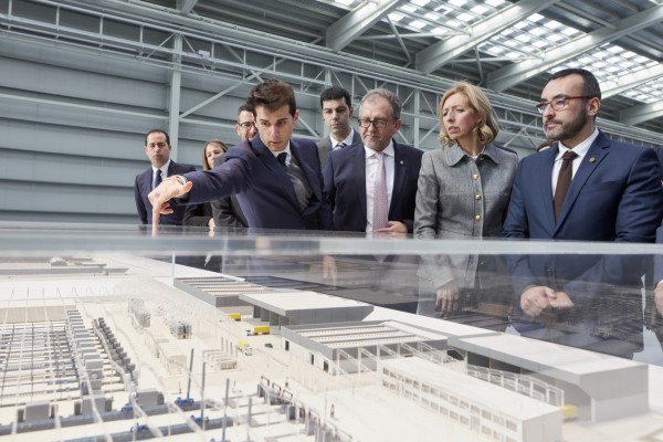 Porcelanosa ultima la mayor planta de producción cerámica del mundo y prevé otra para gran formato