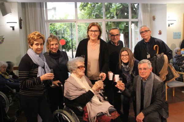 Burriana se une al cumpleaños de Mercedes Fayos Carbó, su nueva centenaria