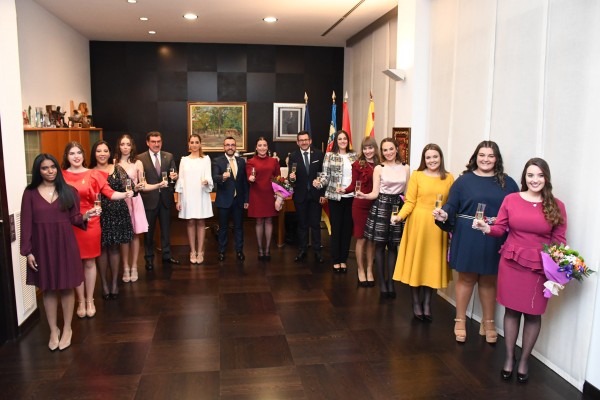 María Carmona se corona como reina de las fiestas en Vila-real 2020