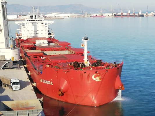 Portsur recibe el buque granelero más grande de PortCastelló, con 80.000 toneladas de arcilla