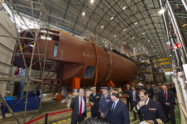 Los S-80 salen a flote