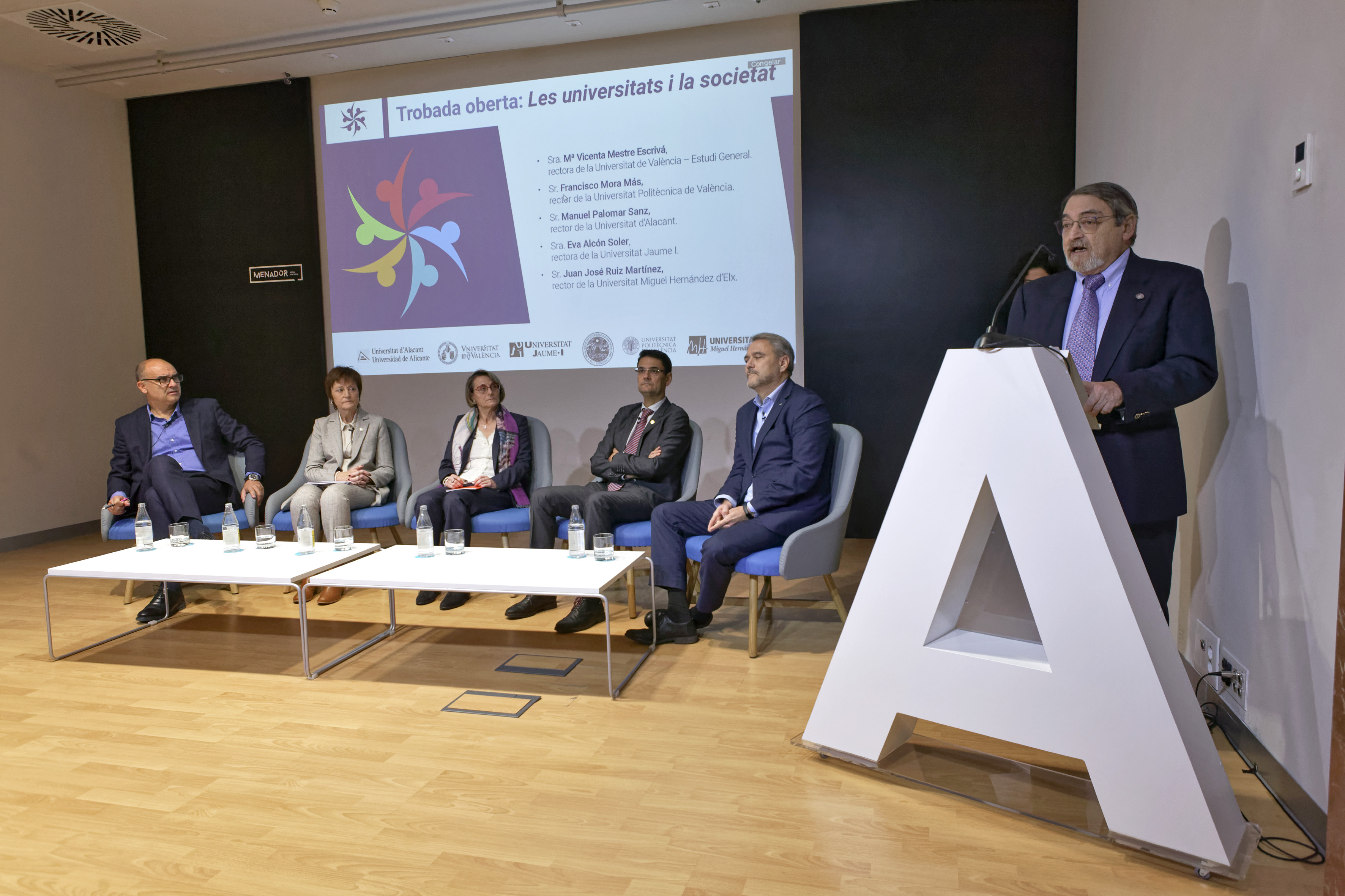 Los rectores de las universidades públicas valencianas reclaman una financiación 