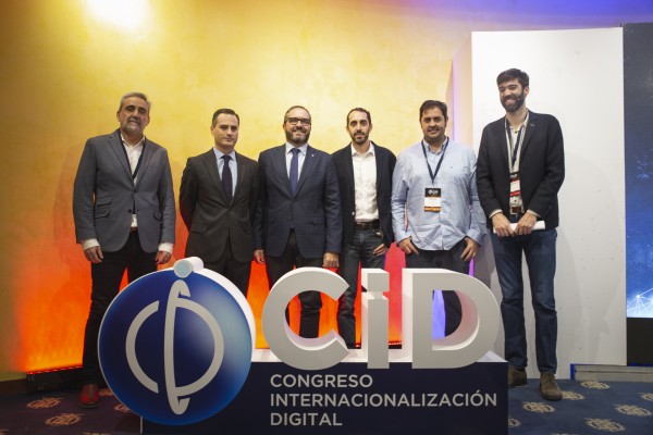 Más de 200 profesionales se ponen las pilas para vender por Internet