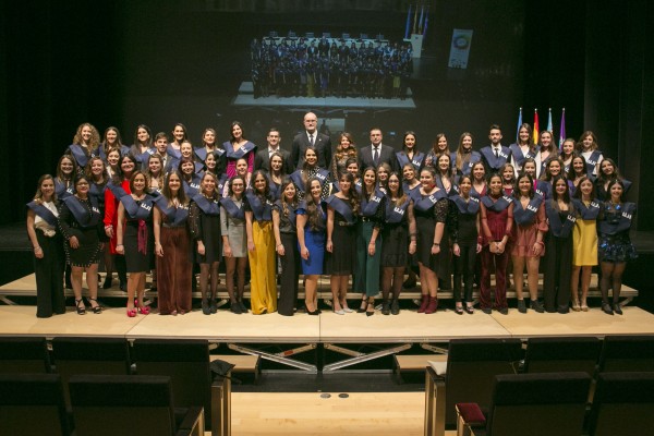 La UJI gradúa a 150 alumnos de los grados en Maestro de Educación Infantil y de Primaria