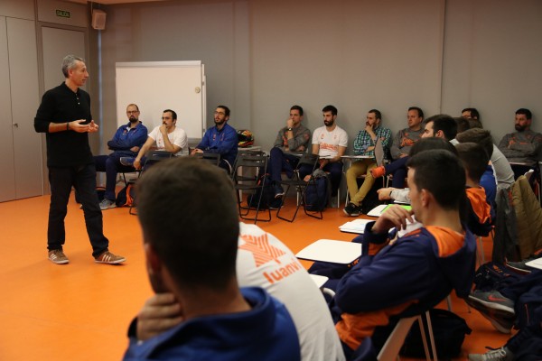 L'Alqueria del Basket lanza su
primer curso de formación
psicológica para entrenadores
