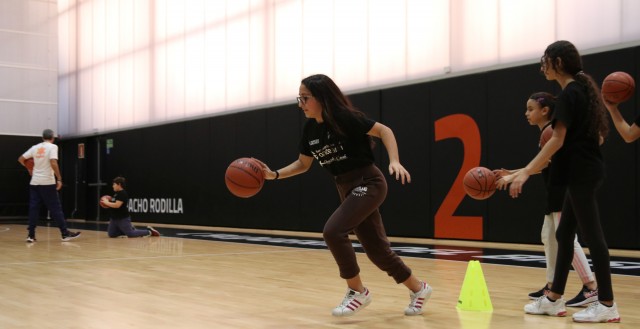 Comunicarse a través del baloncesto