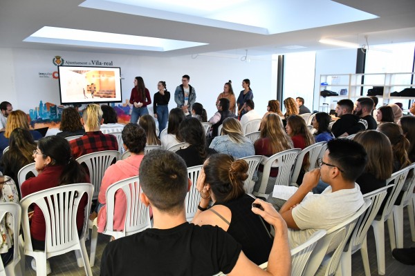 Ochenta estudiantes presentan sus propuestas de interiorismo para el Espai Jove de Vila-real