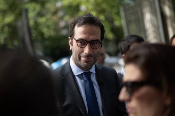 Cuerpo asegura que el Gobierno esperará a la evaluación final de Competencia sobre la opa