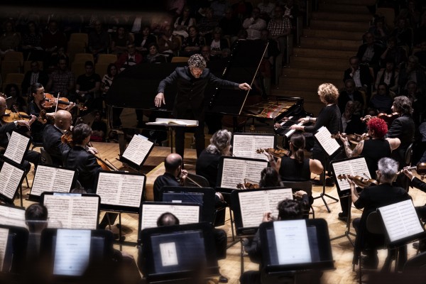 Un magistral Heras-Casado sienta cátedra con la Orquesta de València