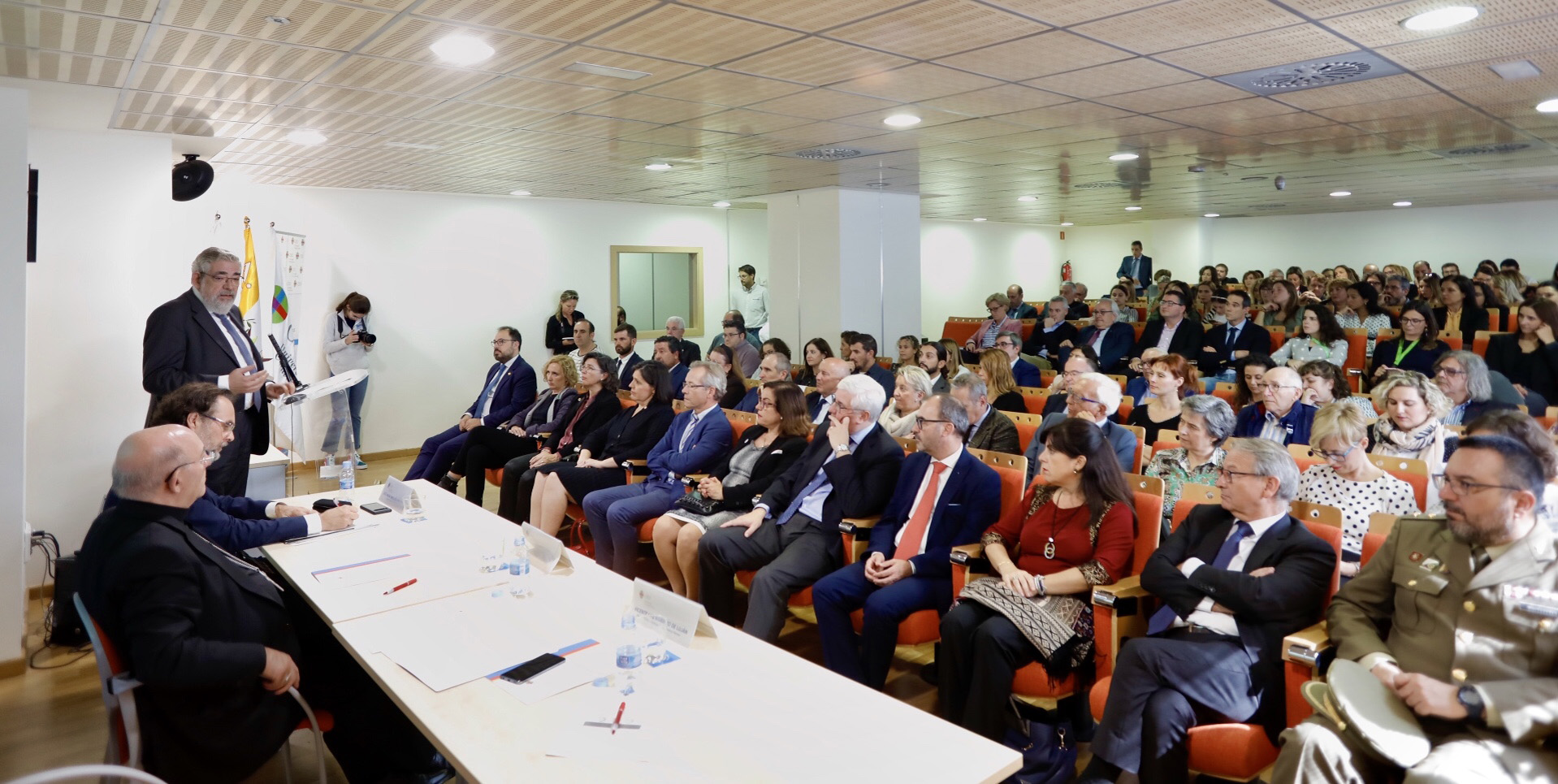 El CEU de Castellón exhibe su vocación de servicio público durante el acto de apertura de curso