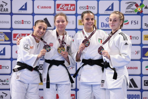 Mireia Lapuerta y Mireia Rodríguez, subcampeonas del Open Europeo de Roma
