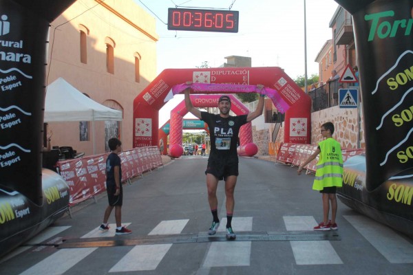 Más de 200 atletas participan en la cuarta edición de la 10k del IVASPE en Almenara 
