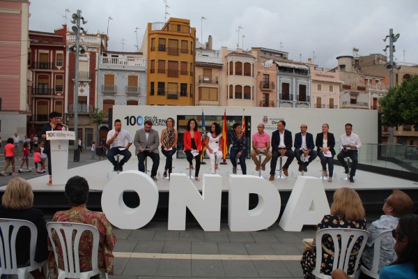 El equipo de gobierno de Onda da cuenta de sus primeros cien días de gestión ante 200 vecinos