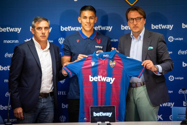 El Levante se prueba ante el Stade Brestois con la incógnita de Duarte