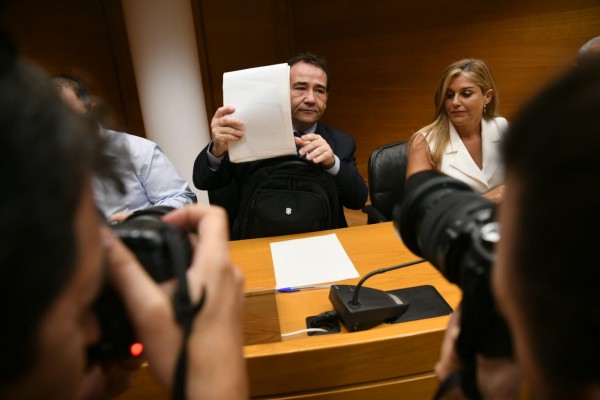 DIRECTO Comparencia del director del IVF, Manuel Illueca, en Les Corts