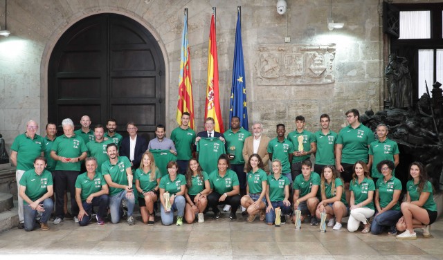 Puig recibe en audiencia al Playas de Castellón, tras proclamarse campeón europeo de atletismo