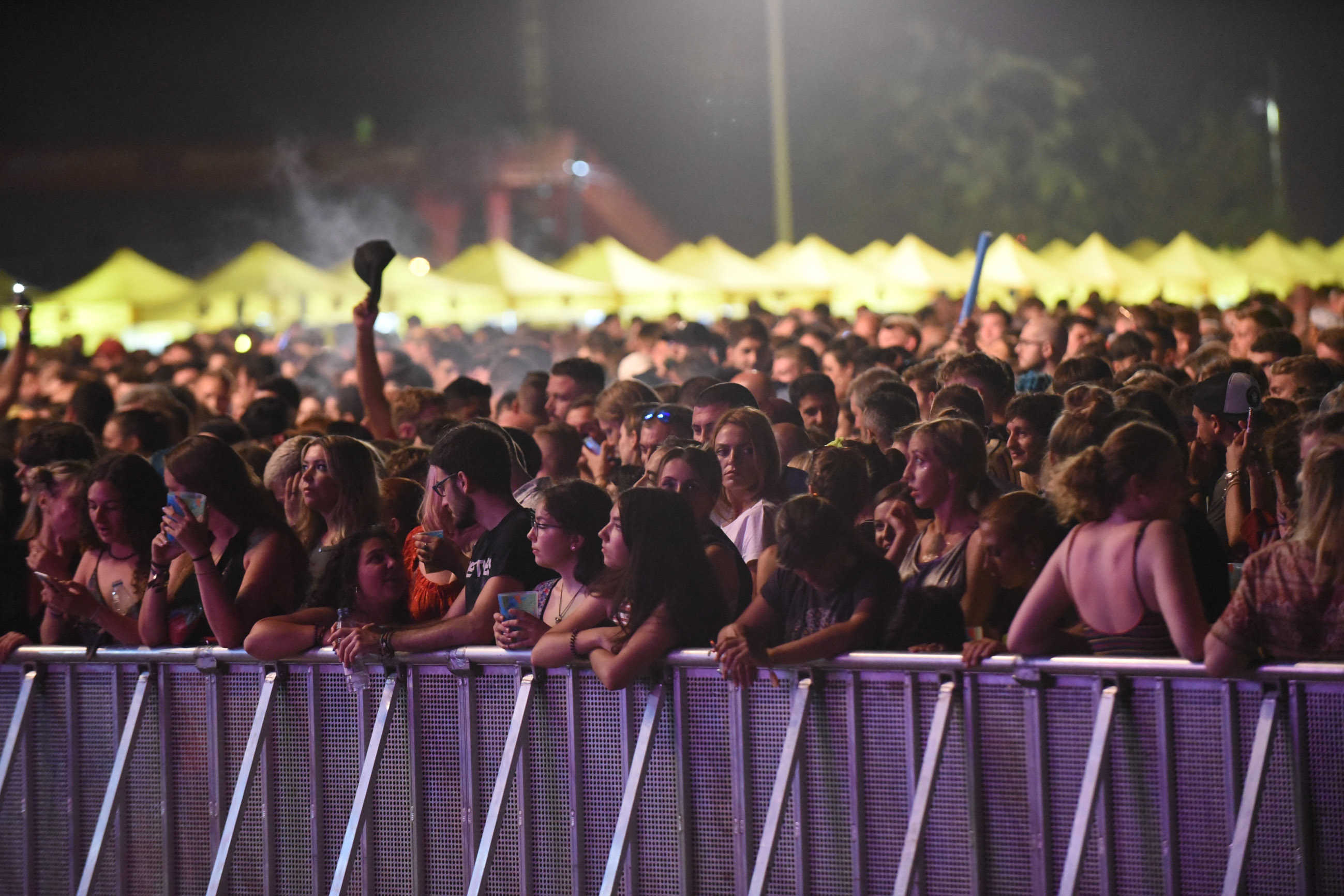 Tocará ir soplando las velas... El FIB vence el sábado con los llenos de Kings of Leon y Blossoms