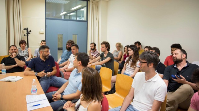 Cátedra Industria 4.0 se compromete a crear becas para cursos del sector tecnológico