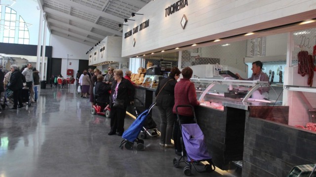El Ayuntamiento de Nules saca a concurso los puestos vacíos del Mercado Municipal